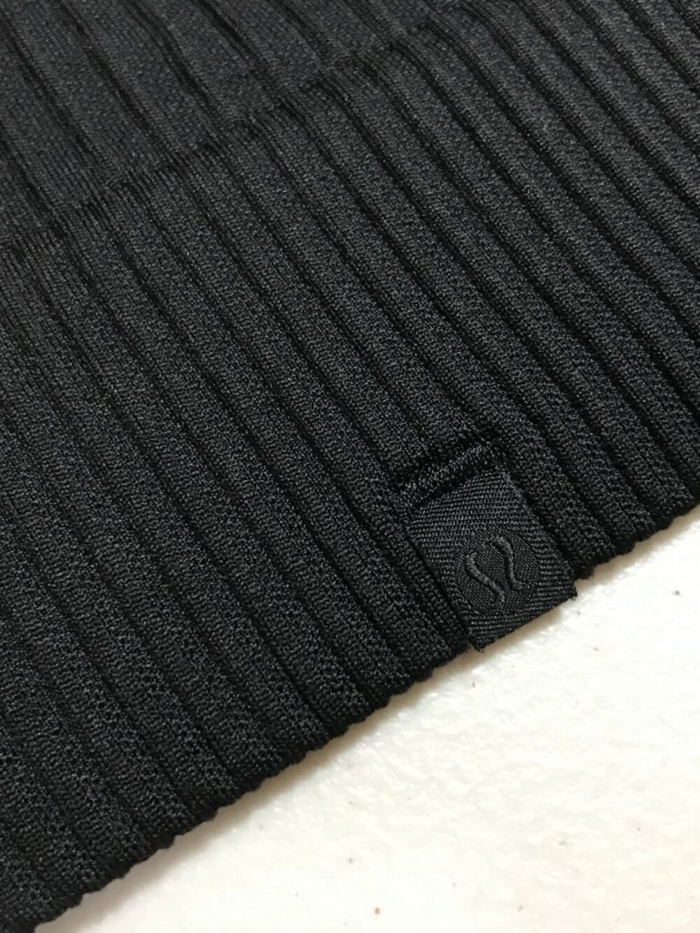 Lululemon Rest Less Ribbed Pullover Size 2 Black - Picture 3 of 12